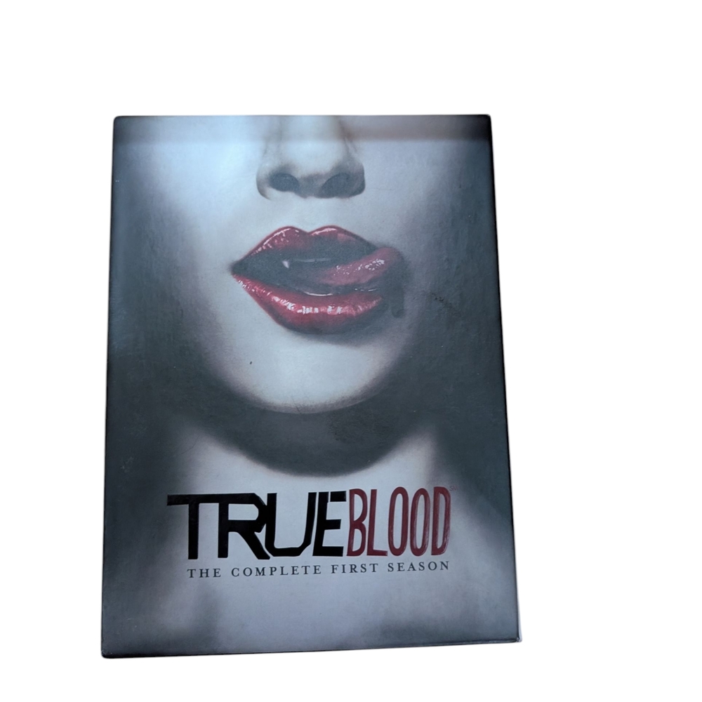 2/22$ True Blood First Season Dvd